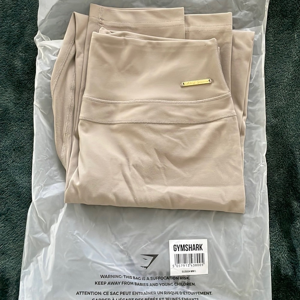 Whitney Simmons leggings